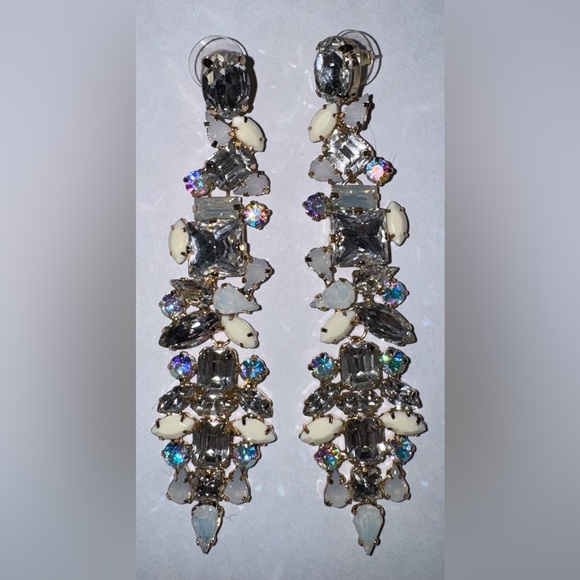Formal Dangle Earrings - Picture 3 of 5
